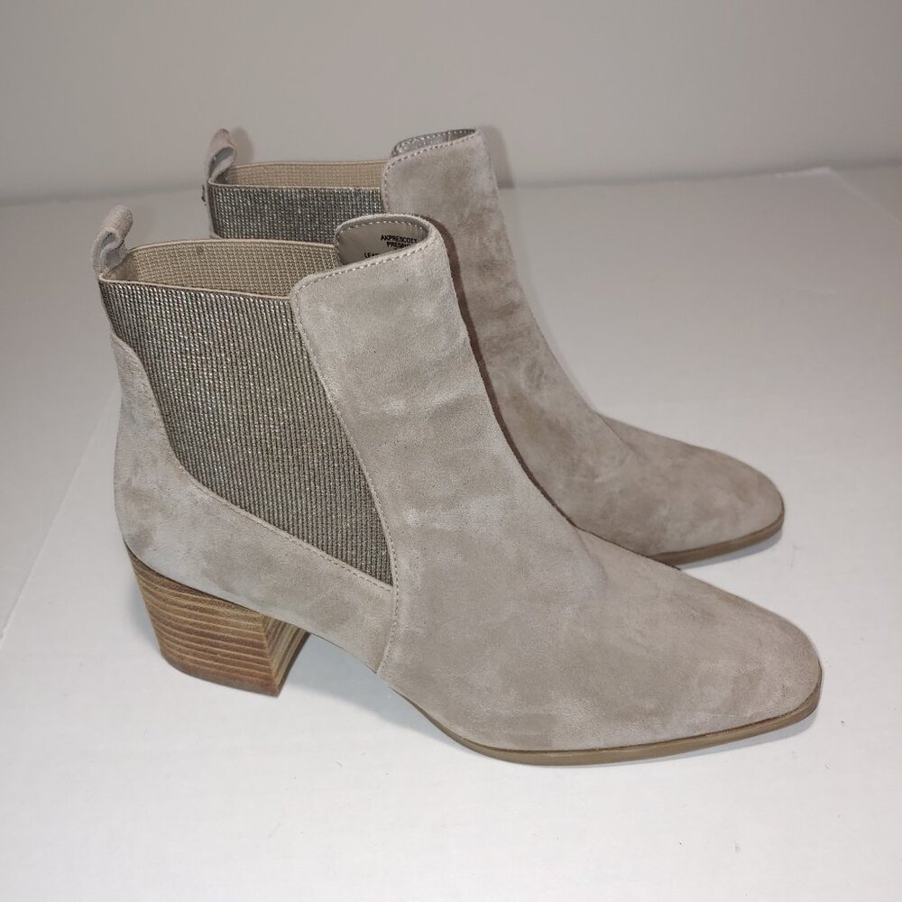 ANNE KLEIN Side Gussets Almond Toe Stacked Heel Booties Size 7.5 Metalic Taupe
